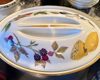 Royal Worcester covered casserole