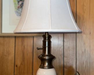 Brass/porcelain table lamp