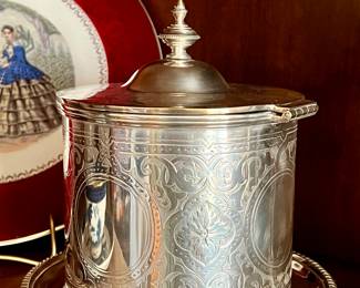 Biscuit jar