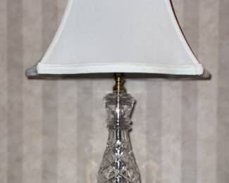 Small crystal lamp