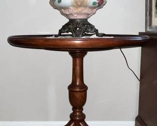 Pie crust table; GWTW parlor lamp; Austin figurine