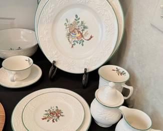 Mikasa dinnerware - Holiday Season
