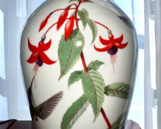 Franklin MInt's The Marshlands Bird Vase