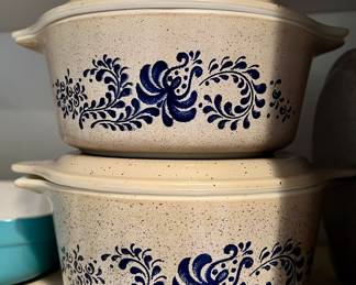 Vintage Pyrex Casserole