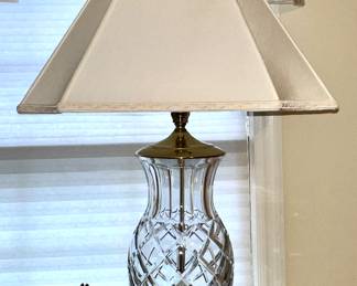 Crystal table lamp