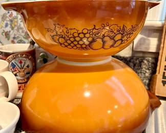 Vintage Pyrex Cinderella bowls