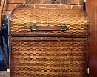 Rattan woven trunk