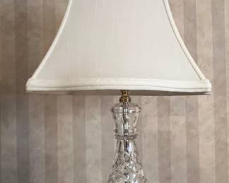 Small crystal lamp