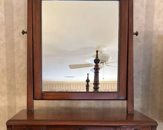 Vanity/shaving tilt mirror