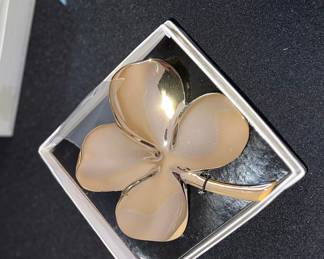 Gerity brass four leaf clover paperweight