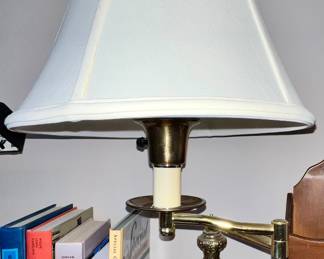 Adjustable/swing arm table lamp