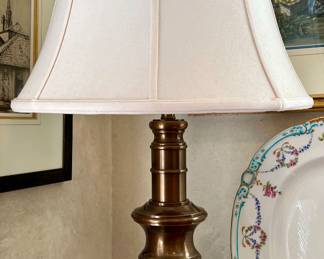 Brass/porcelain table lamp
