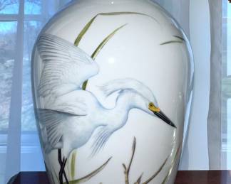 Franklin Mint's The Garden Bird Vase 