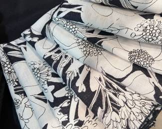 Groovy Black & White Linen Napkins