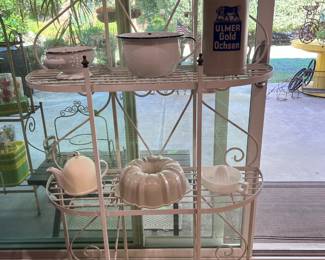Stunning bakers rack