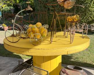 So much great yard, patio and yard art here!