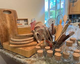KITCHEN IS OUT OF CONTROL JAM PACKED WITH SUPER RAD THINGS!