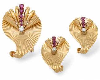 Lot 67 14k Yellow Gold, Rubies & Diamond Brooch & Earrings, Ca. 1960