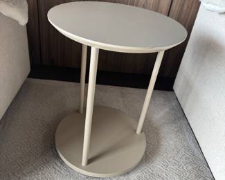 Drexel Heritage side table. This table has a little bit of imperfections asking $100. I’m giving this table away with the purchase of the two chairs