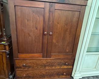 Amazing Antique Linen Press