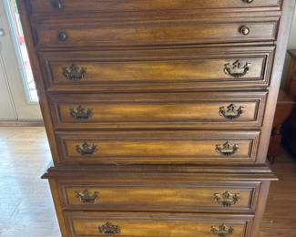 Excellent condition dresser