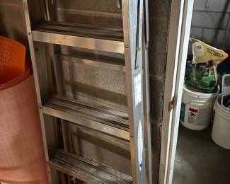 Step ladder