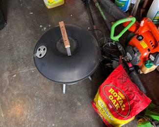 Charcoal grill