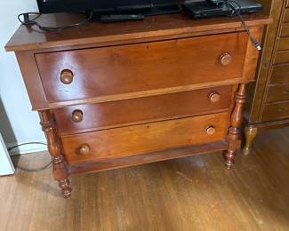 Vintage Empire 3 drawer chest 