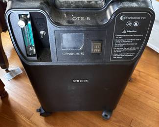 Oxygen machine 3B Medical Stratus  5 oxygen concentrator