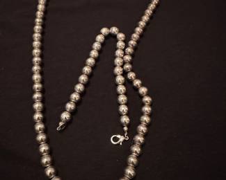 Bracelet and necklace set