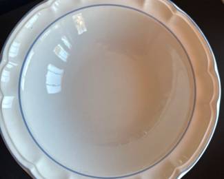 Serving bowl