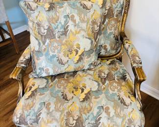 The rug does match the chair.  Now that's interesting.