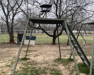 Heavy Duty Metal Deer Stand, 6 1/2 ft Platform