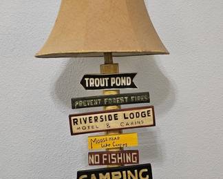 Novelty Fishing Cabin Decor Lamp w/ Shade