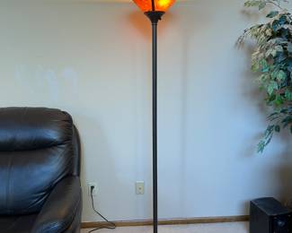 Floor lamp