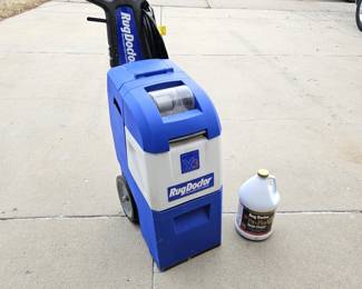  Rug Doctor Commercial Carpet/Floor Cleaner Mighty Pro X3 with Full Bottle of Carpet Shampoo
