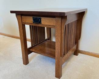 Amish furniture, matching end table mission style
