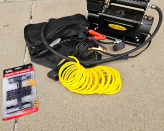  SmittyBilt Small Air Compressor with All Attachments - In Bag