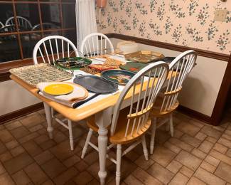 Dining Room Table and Chairs