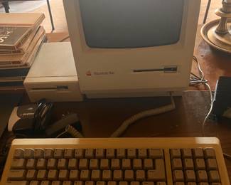 Macintosh Plus Computer