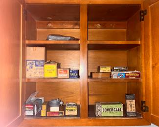 assorted garage items