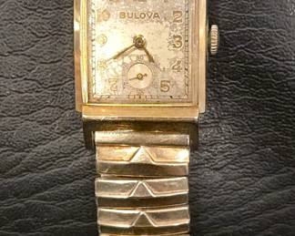 Mens Vintage Bulova wristwatch 14k solid gold bezel 