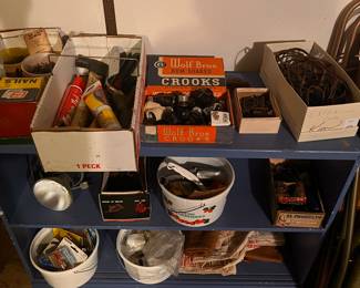 assorted garage items