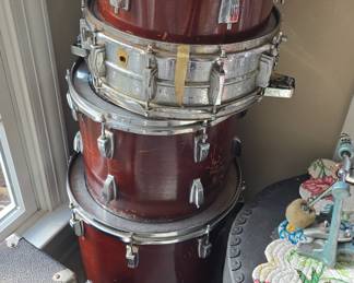 vintage Ludwig drums with carrying cases 