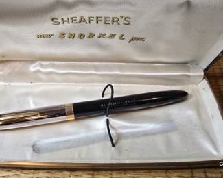 vintage Scheaffers snorkel pen with case 