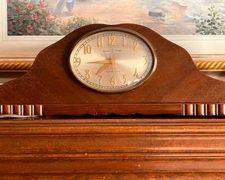 Mantle Clock Wooden