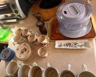 China teacup set, salt and pepper set, kitchenware 