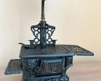 4300 Crescent Vintage Stove Salesman Sample Table Lampmin