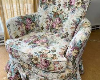 4300 Vintage Floral Armchair X2min