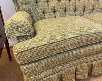 4300 Sunnymede Sofa Upholstery Detailmin